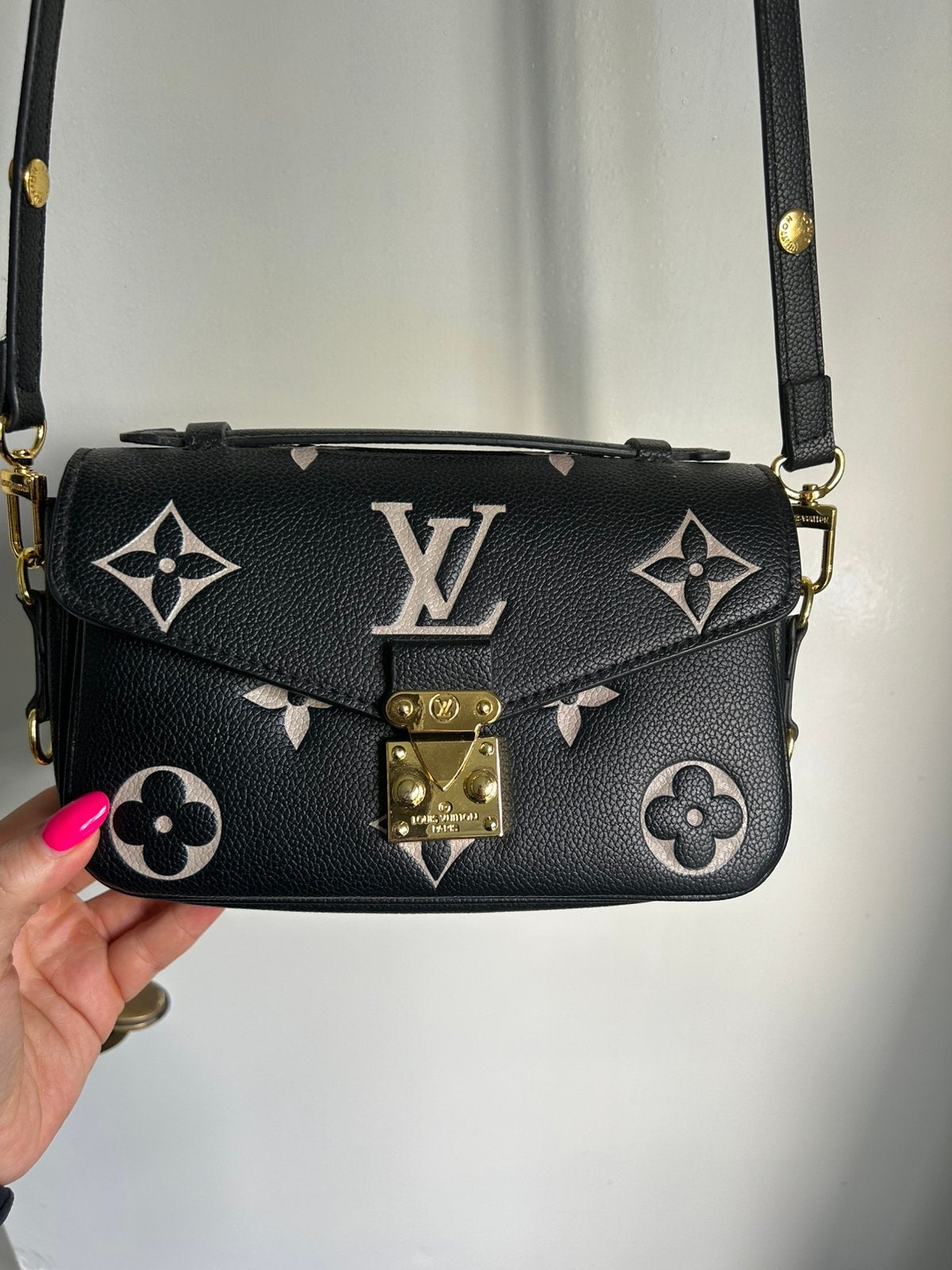 Louis vittoun tas, Sieraden, Tassen en Uiterlijk, Ophalen of Verzenden, Zo goed als nieuw, Zwart, Handtas
