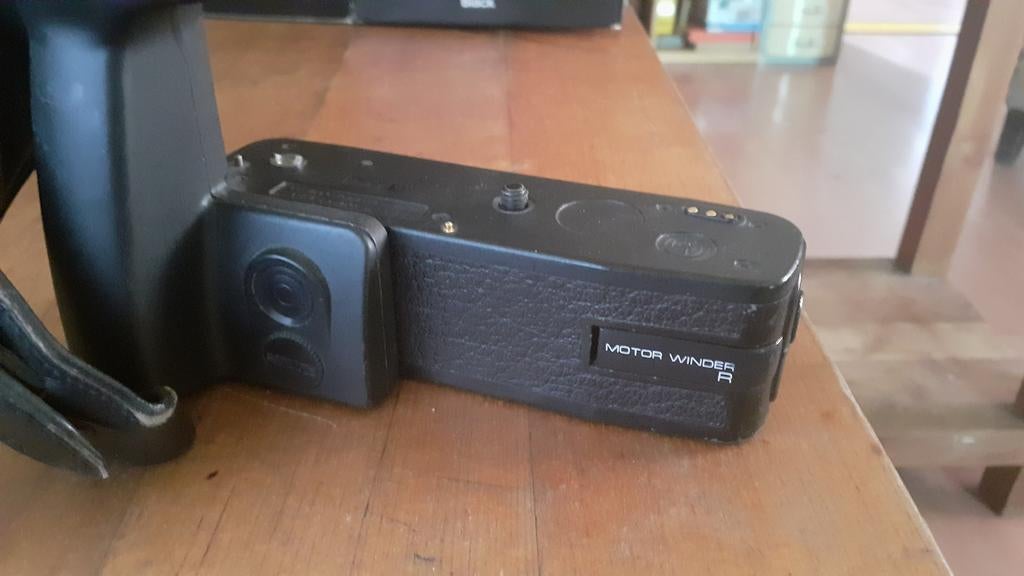 Leica Leitz Motor Winder R plus handvat (55335), Overige merken, Gebruikt, Overige soorten, Camera