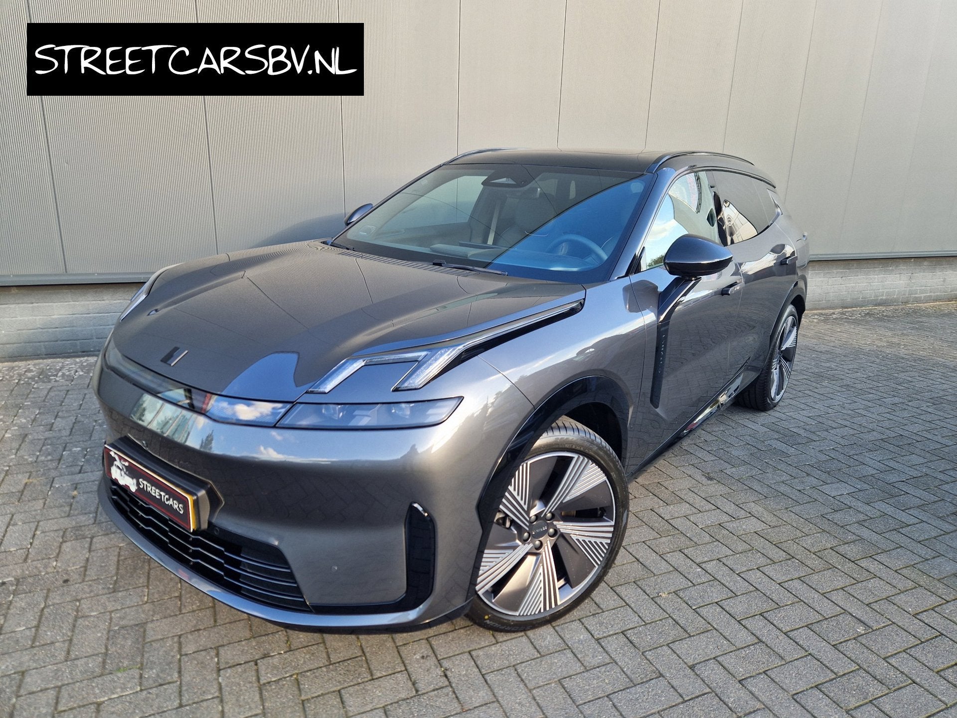 Lynk & Co 08 1.5 More /200 km WLTP /Direct beschikbaar, Gebruikt, Zwart, 4 cilinders, Leder