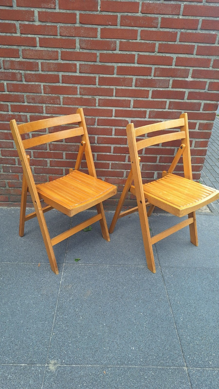 2x Houten vintage klapstoelen, Huis en Inrichting, Stoelen, Ophalen, Gebruikt, Twee, Overige kleuren