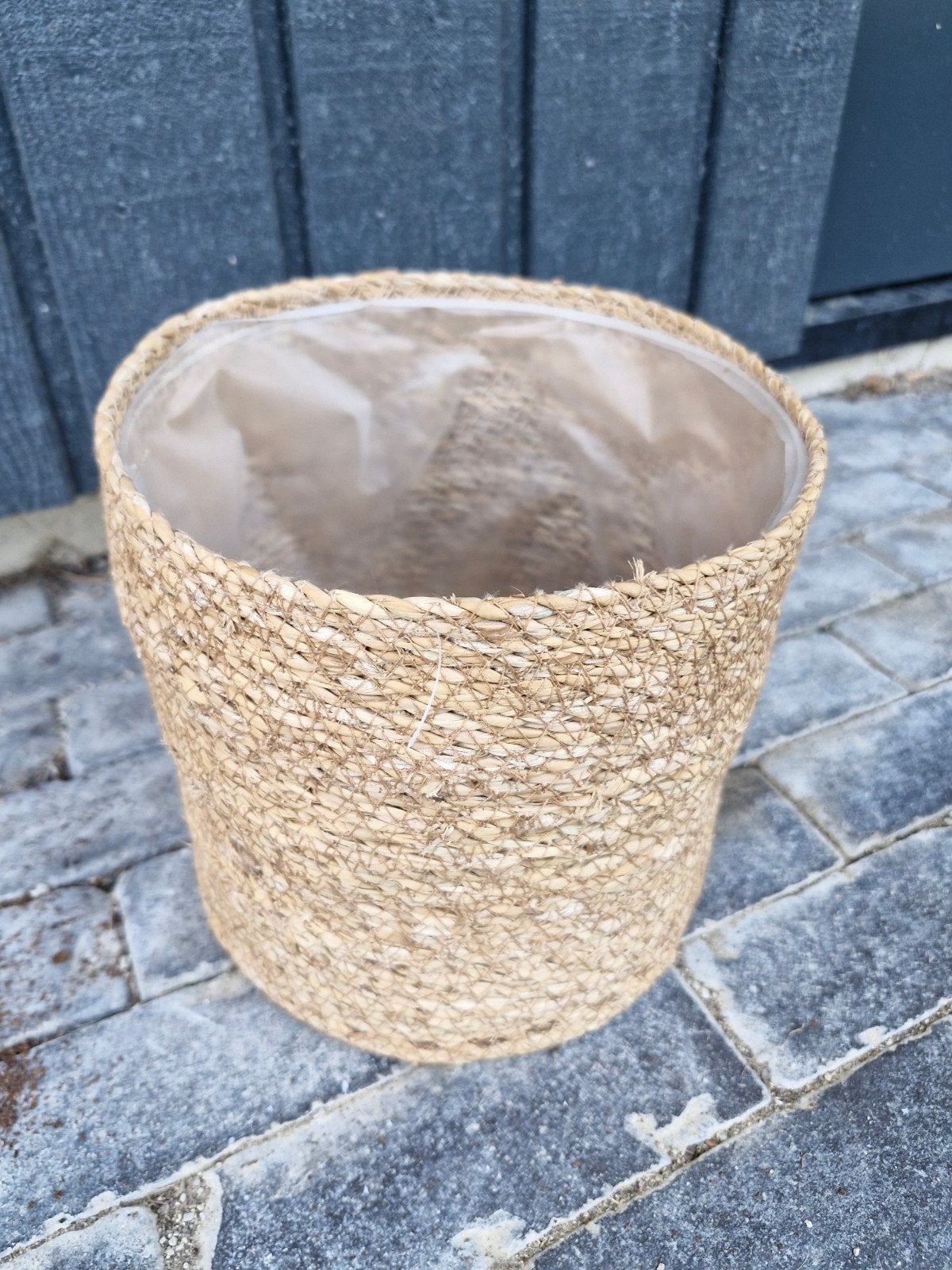 Mooie rieten bloempot met plastic binnenvoering, Tuin en Terras, Bloempotten, 25 tot 40 cm, Overige materialen, Gebruikt, Rond