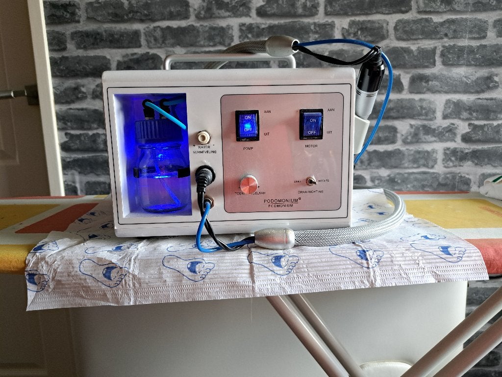 Pedicuremotor PodoMonium Ecomonium, Ophalen, Zo goed als nieuw, Hand- en Voetverzorging