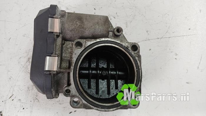 Gasklephuis van een Opel Vectra, Gebruikt, -, -, Opel