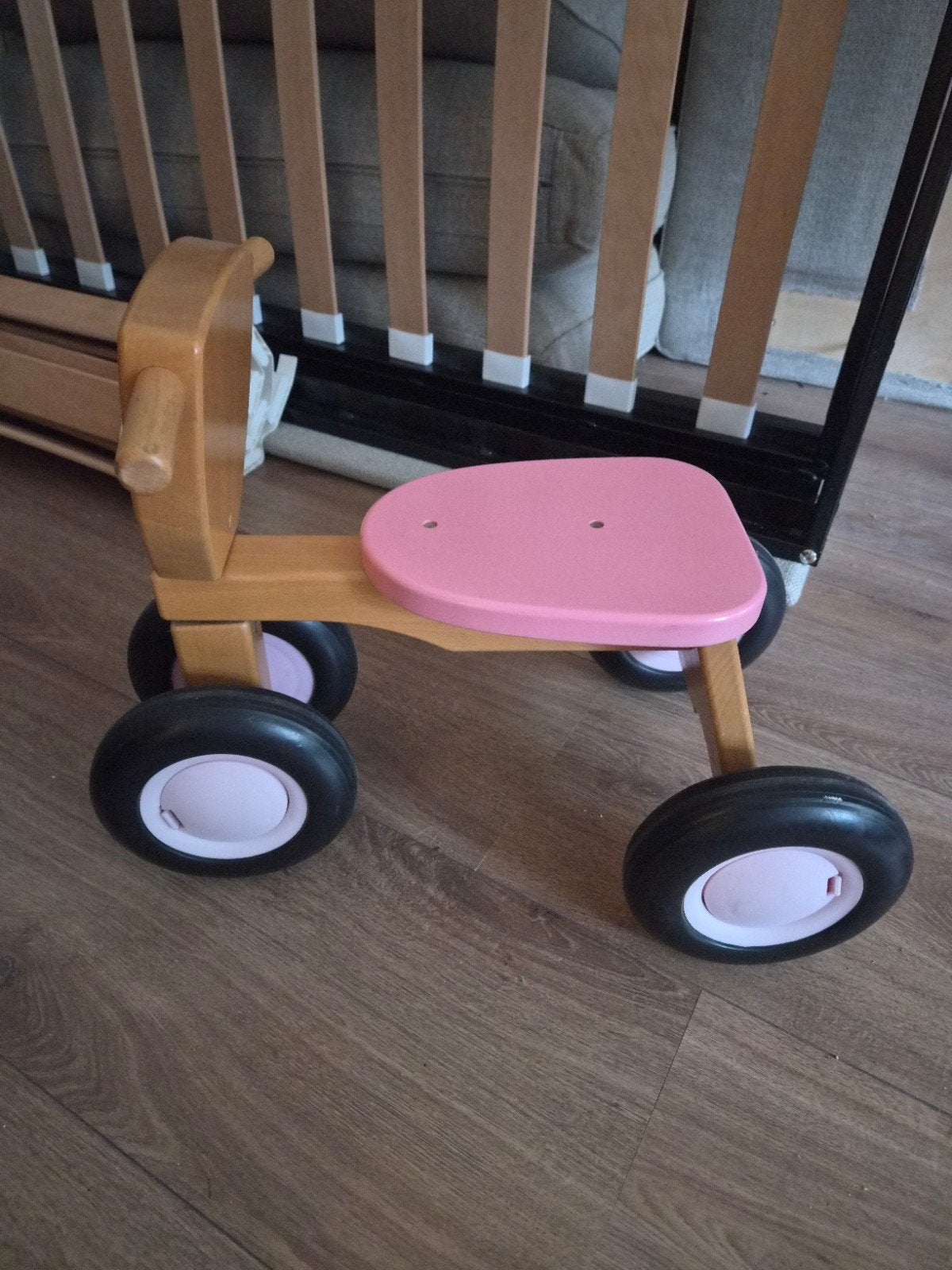 Roze houten loopfietsje voor de allerkleinsten, Ophalen, Gebruikt, Loopfiets