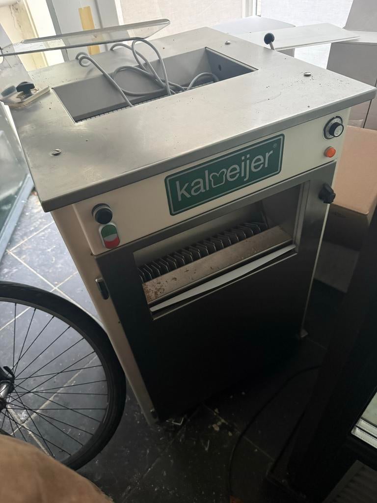 Kalmeijer Broodsnijmachine KBE 11 mm - Bakkerij Apparatuur, Ophalen, Gebruikt, Bakkerij en Slagerij