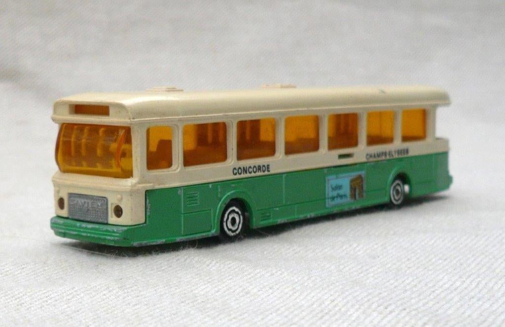 Majorette 310 Saviem SC10 stadsbus Parijs open achterbalkon, Hobby en Vrije tijd, Ophalen of Verzenden, Gebruikt, Bus of Vrachtwagen