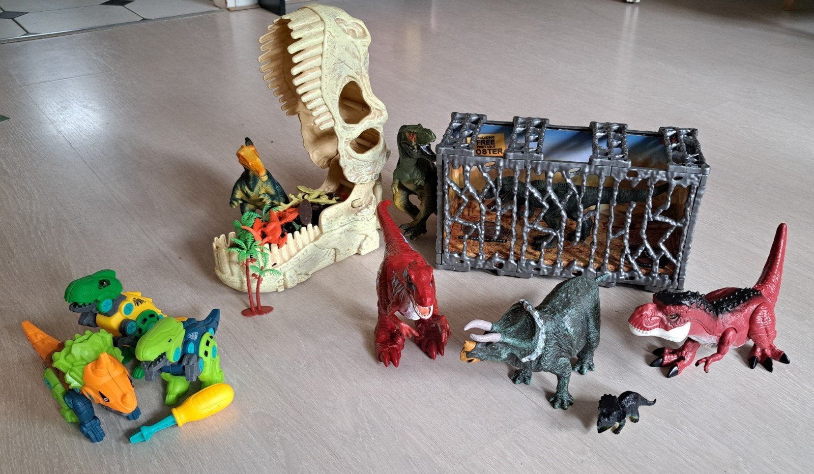 Dino speelgoed, voor de kleine dino-fan, Ophalen, Zo goed als nieuw, Jongen of Meisje