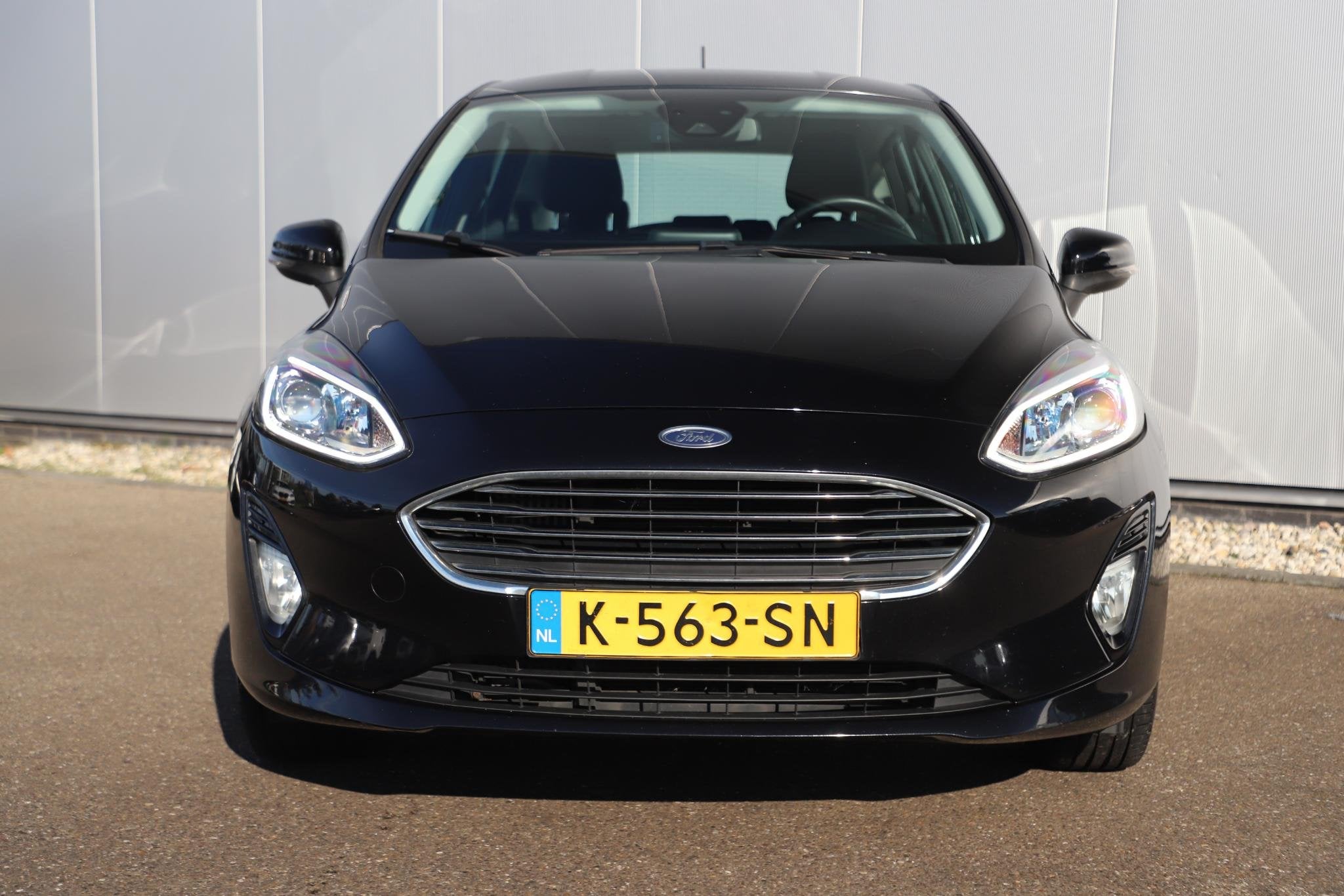 Ford Fiesta 1.0 EcoBoost Titanium 95PK Navigatie LMV Carplay, Auto's, Voorwielaandrijving, Stof, Gebruikt, Origineel Nederlands