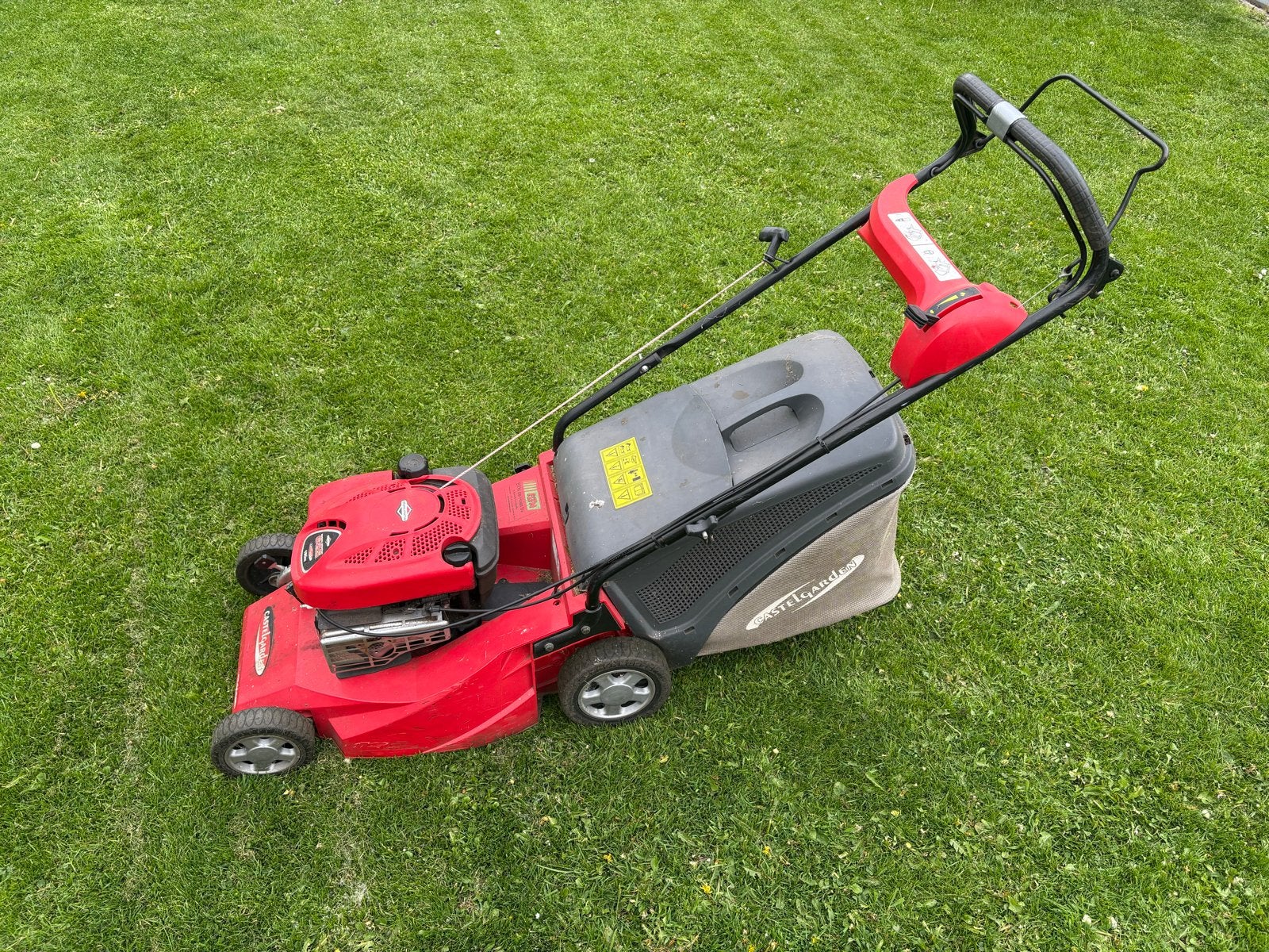 Castelgarden grasmaaier met Briggs & Stratton motor, Tuin en Terras, Grasmaaiers, Cirkelmaaier, Ophalen, Gebruikt