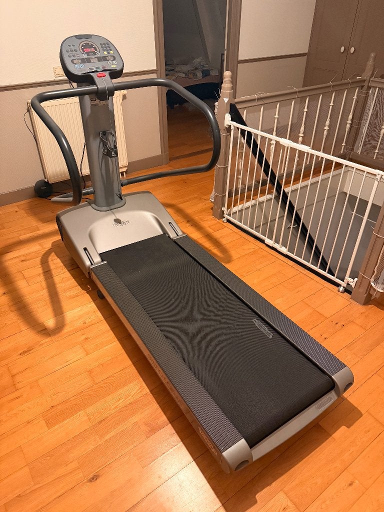 Technogym Excite Run 700 Forma | Sportschool loopband, Ophalen, Zo goed als nieuw, Benen, Overige typen