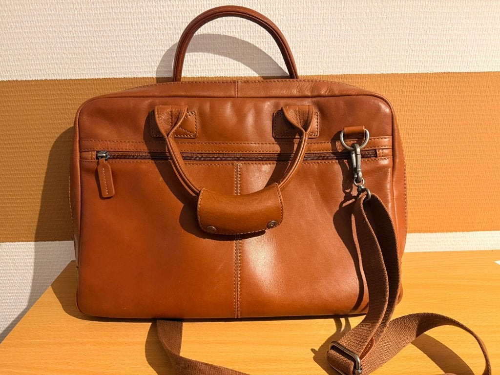 C&B Laptoptas 15,6" + tablet RFID | lichtbruin, 15 inch, Aktetas, Ophalen of Verzenden, Zo goed als nieuw