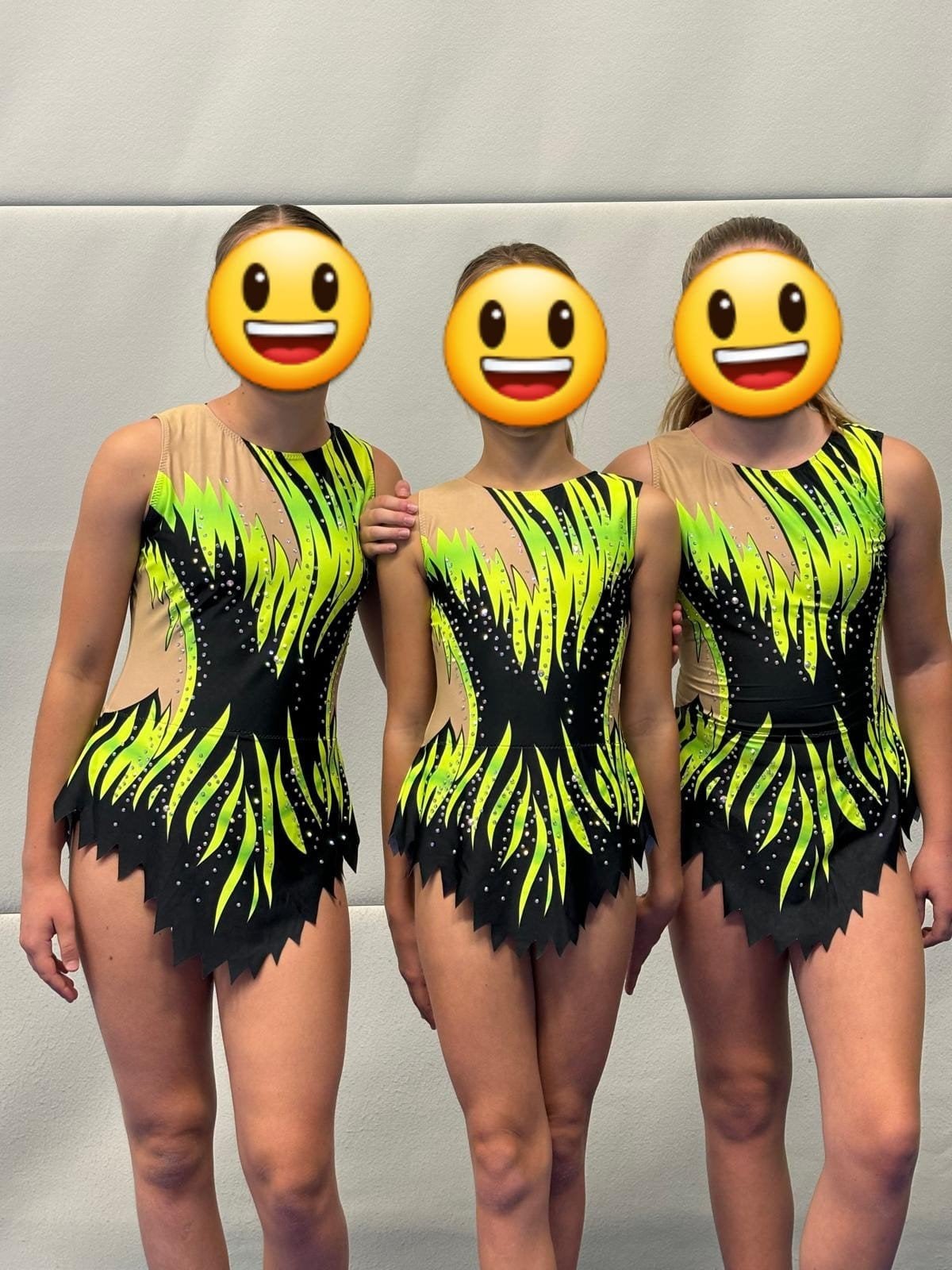 Acro pakjes voor een trio - 2x xs/s 1x 146/152, Meerkleurig, Ophalen of Verzenden, Maat 34 (XS) of kleiner, Fitness of Aerobics