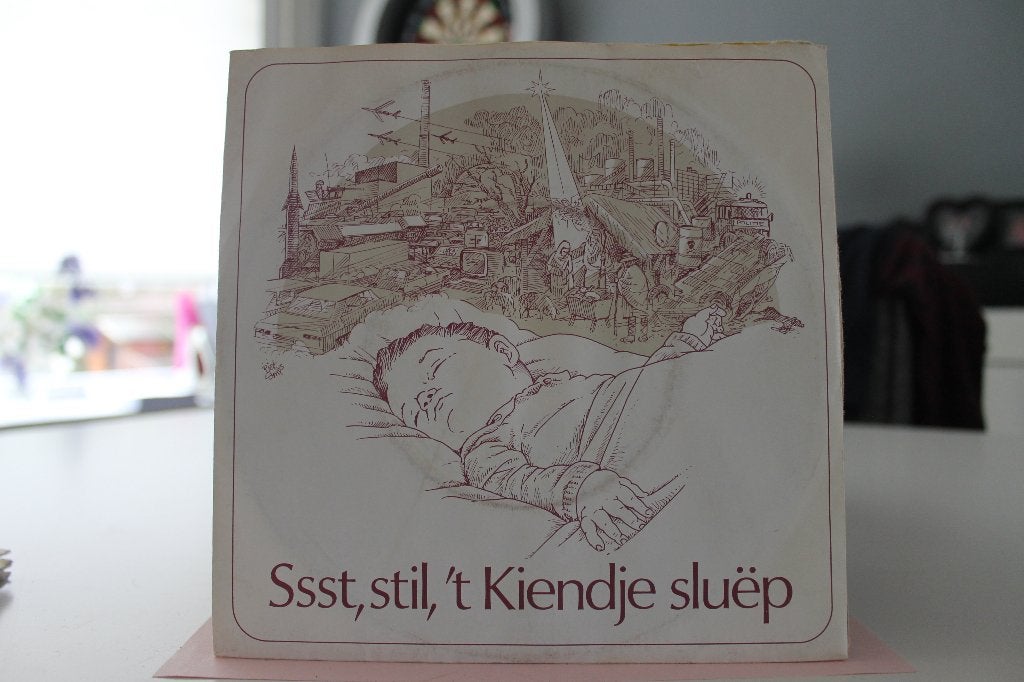 7" Single Lottie En Ben - Ssst, Stil, 't Kiendje Sluëp / Mon, Gebruikt, 7 inch, Ophalen of Verzenden, Pop