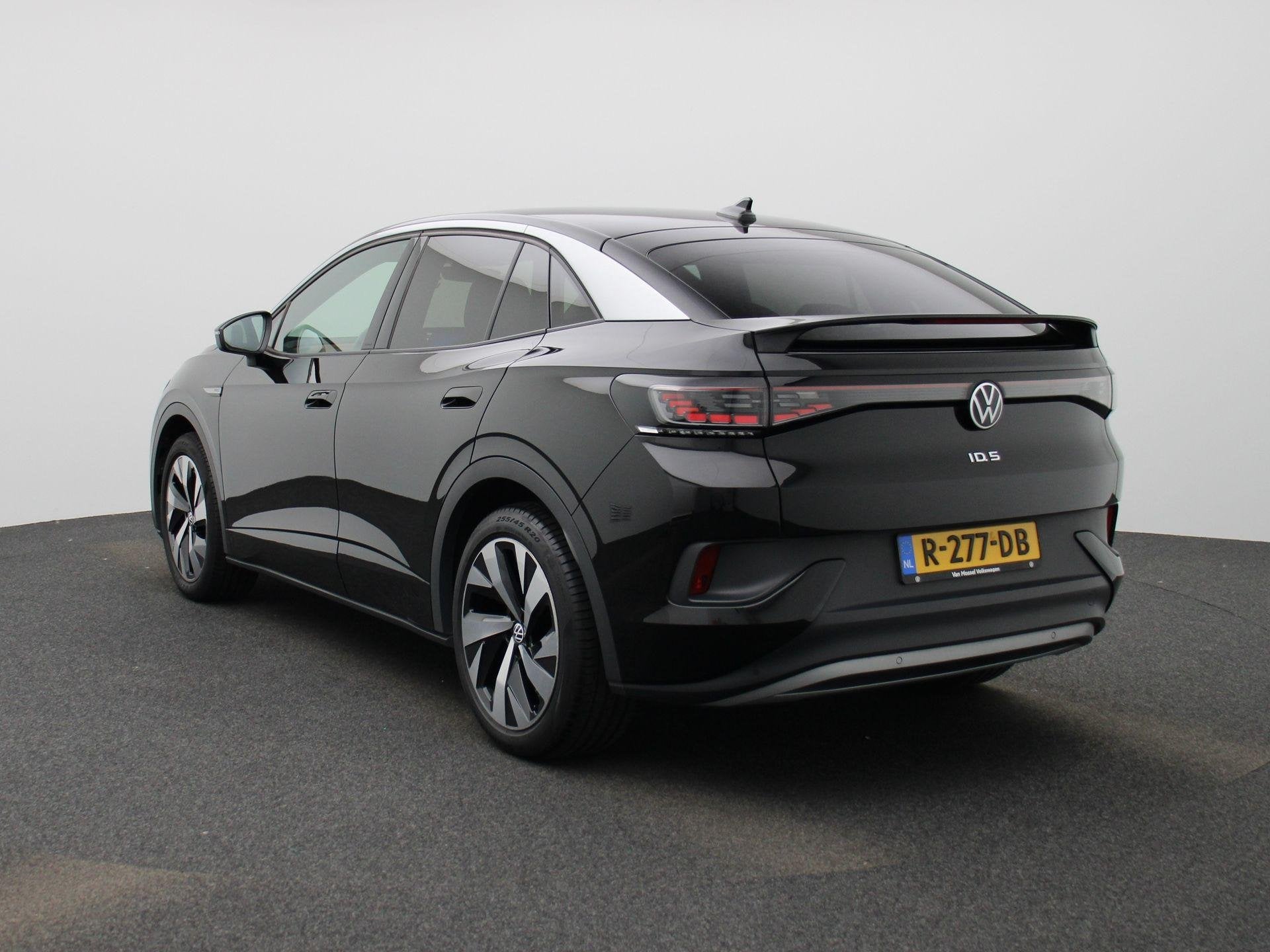 Volkswagen ID.5 Pro 77 kWh ADAPTIEVE CRUISE | PDC | STOEL &, Automaat, 12 maanden, Zwart, Grijs