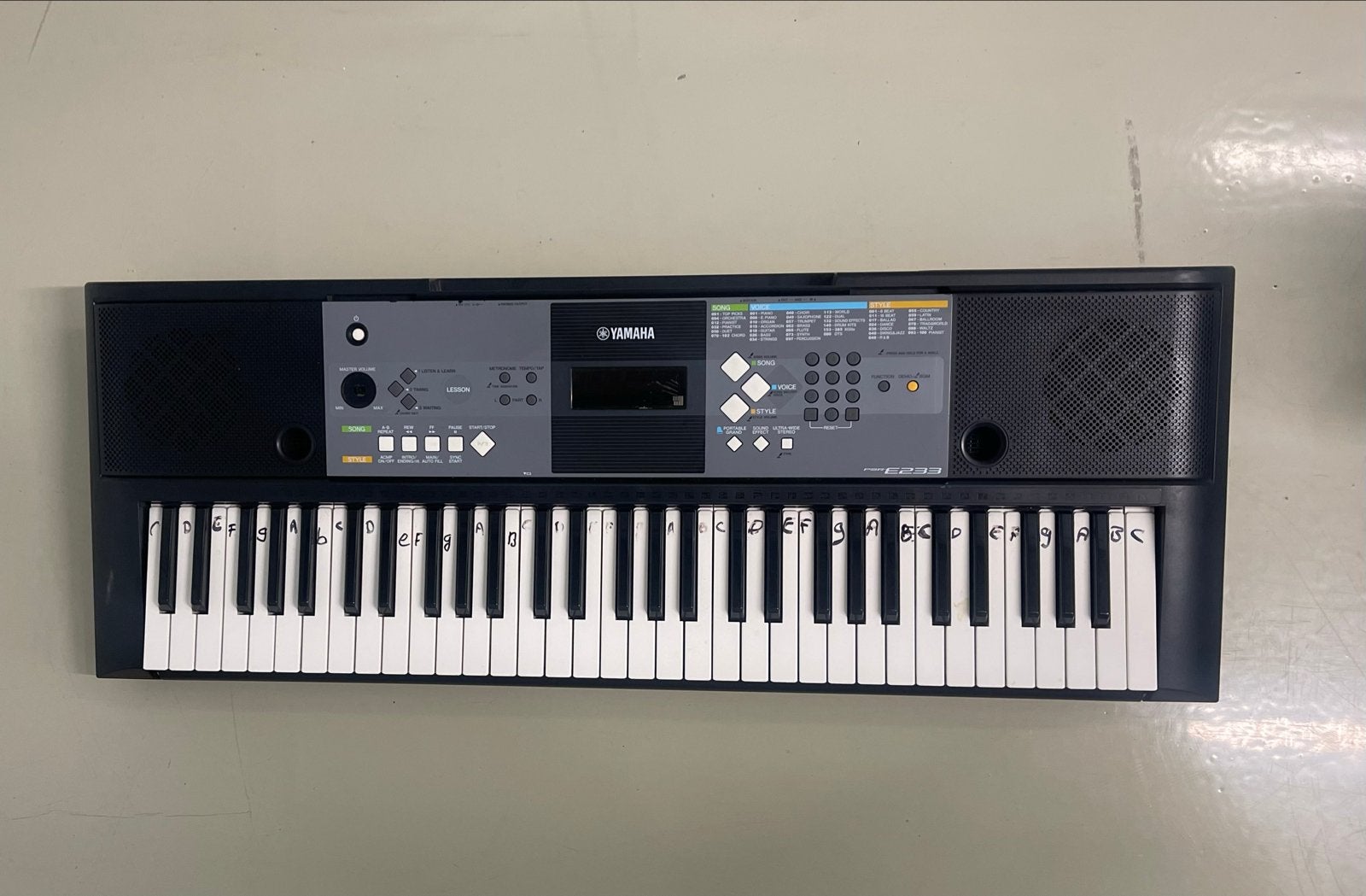 Yamaha PSR-E233 keyboard - Ideaal voor beginners