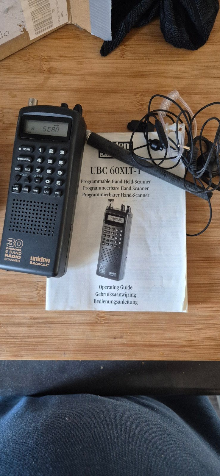 Uniden UBC 60XLT-1 Handscanner met handleiding, Ophalen of Verzenden