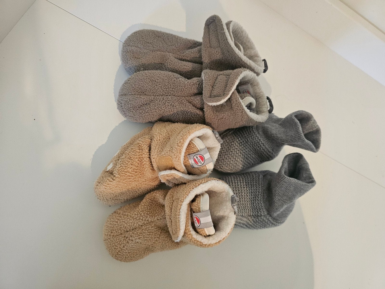 2x lodger baby sloffen, kerst en extra sloffen, Ophalen, Jongetje of Meisje, Slofjes