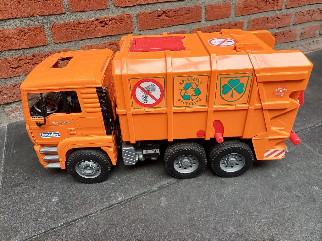 Bruder MAN TGS Vuilniswagen, Ophalen, Gebruikt