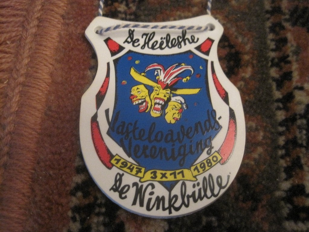 carnavals medaille winkbullle  heerlen hard plastix, Postzegels en Munten, Ophalen of Verzenden, Overige materialen