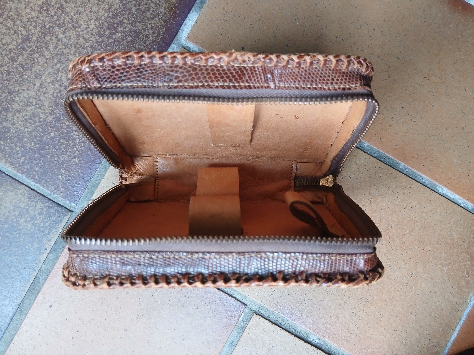 Vintage leren toiletset/reisetui, hagedisprint, jaren 50-60, Antiek en Kunst, Ophalen of Verzenden, Heren