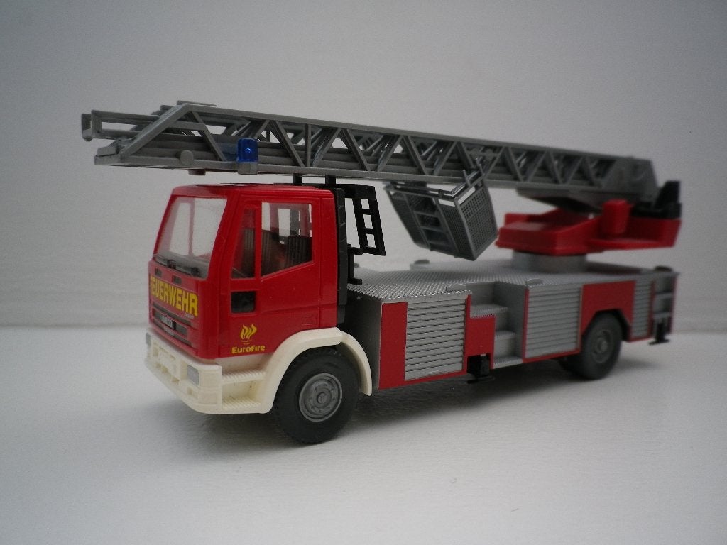 Wiking Iveco Eurocargo ladderwagen. Brandweer / feuerwehr., Ophalen of Verzenden, Zo goed als nieuw, Bus of Vrachtwagen, Wiking