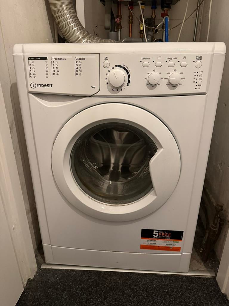 Indesit Wasmachine EWC 51451W EU N - 5kg, Witgoed en Apparatuur, Wasmachines, Ophalen, 1200 tot 1600 toeren, 4 tot 6 kg, Zo goed als nieuw
