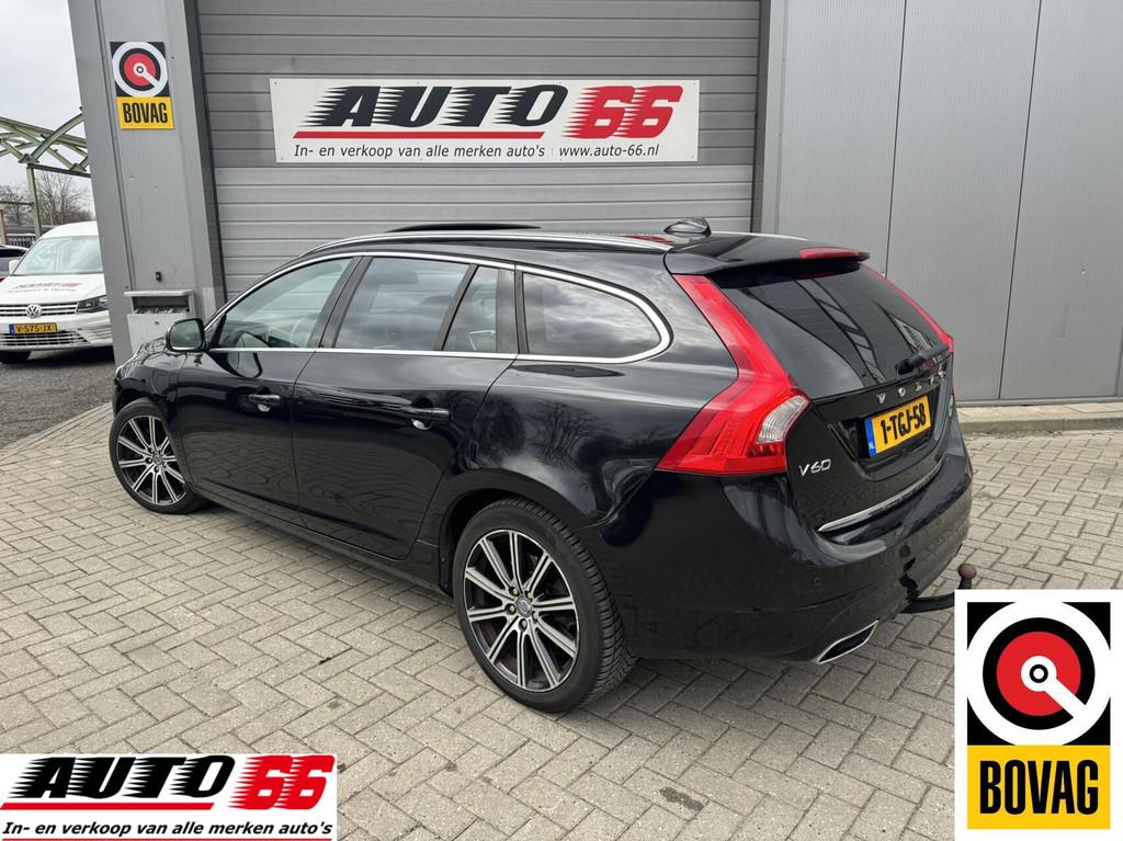 Volvo V60 2.4 D6 AWD Plug-In Hybrid Summum, Auto's, Volvo, Zwart, Zwart, Vierwielaandrijving, Te koop