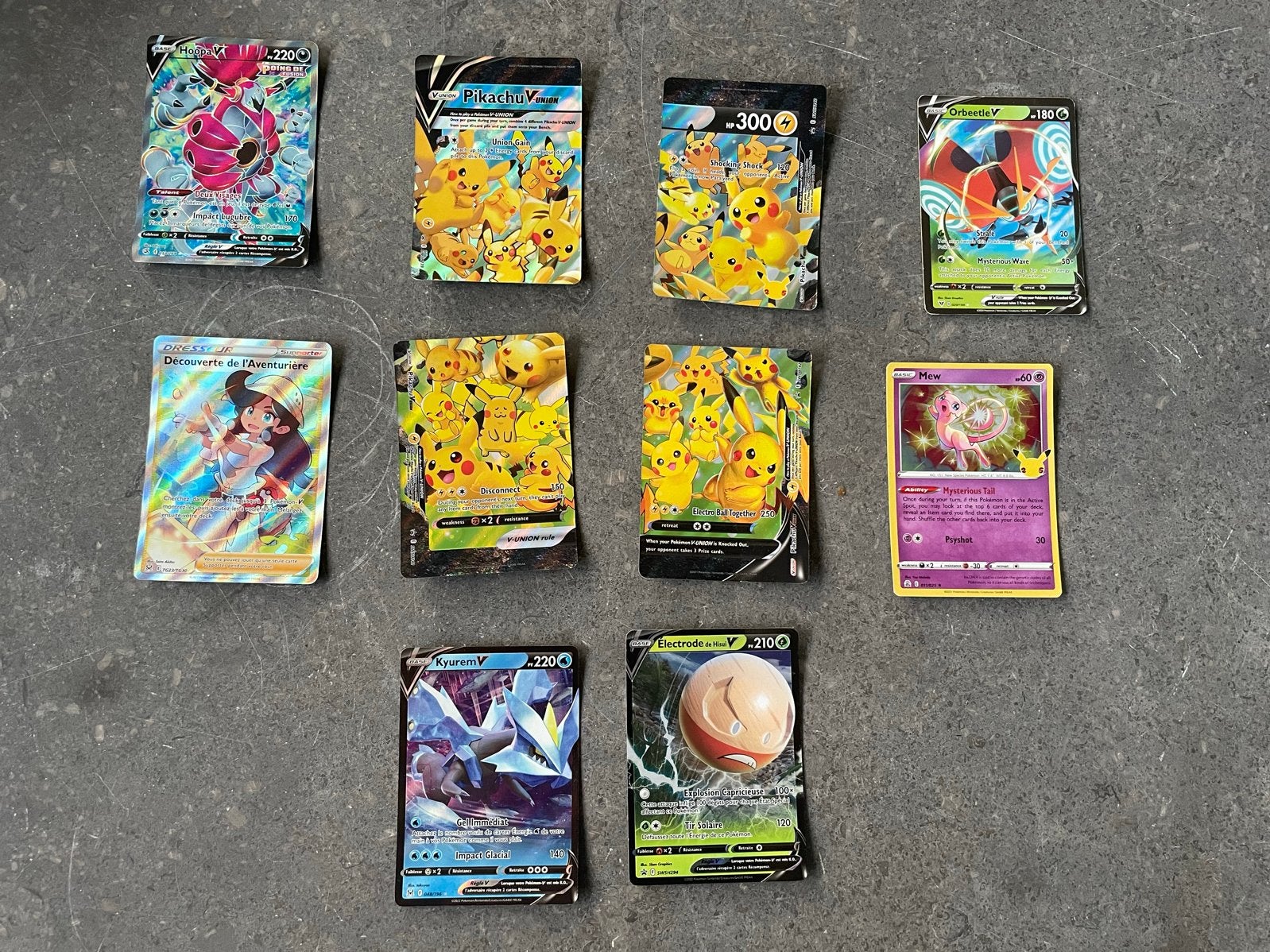 Pokémon kaarten: Pikachu V-UNION, Hoopa V, Kyurem V en meer, Ophalen of Verzenden, Zo goed als nieuw, Meerdere kaarten, Foil