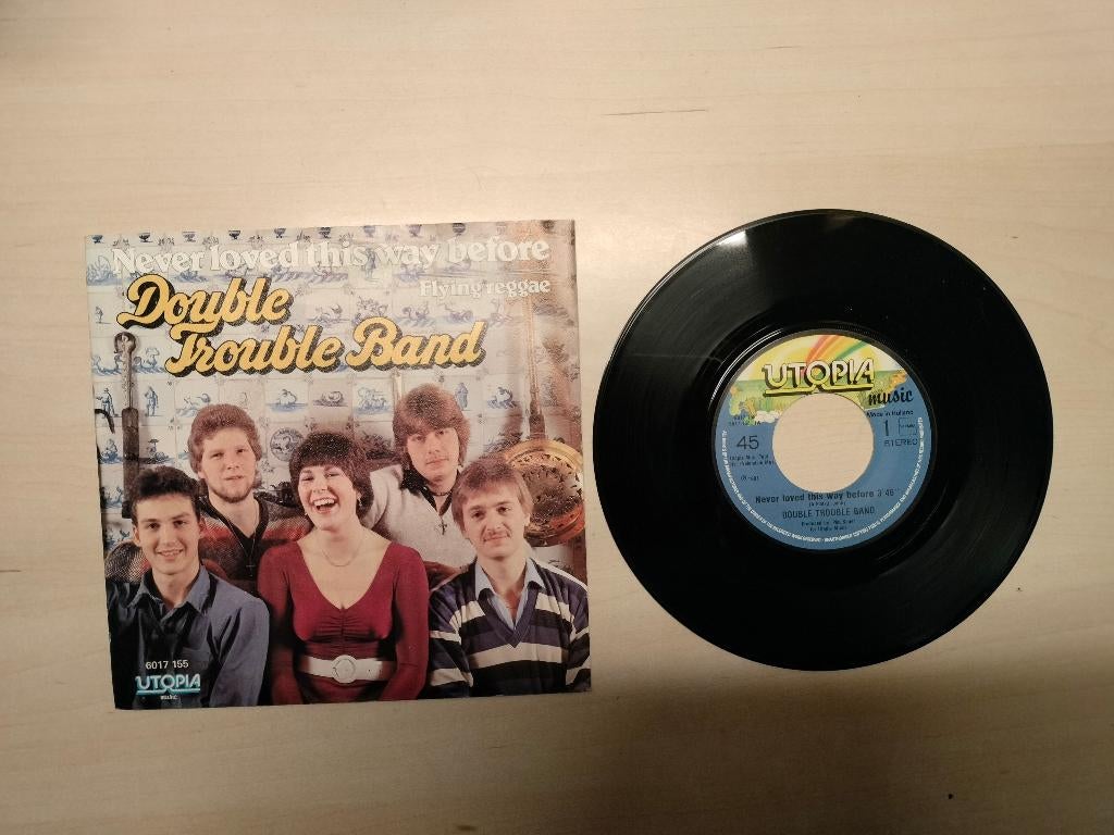 Double Trouble Band - Never loved this way before, Gebruikt, 7 inch, Single, Ophalen of Verzenden