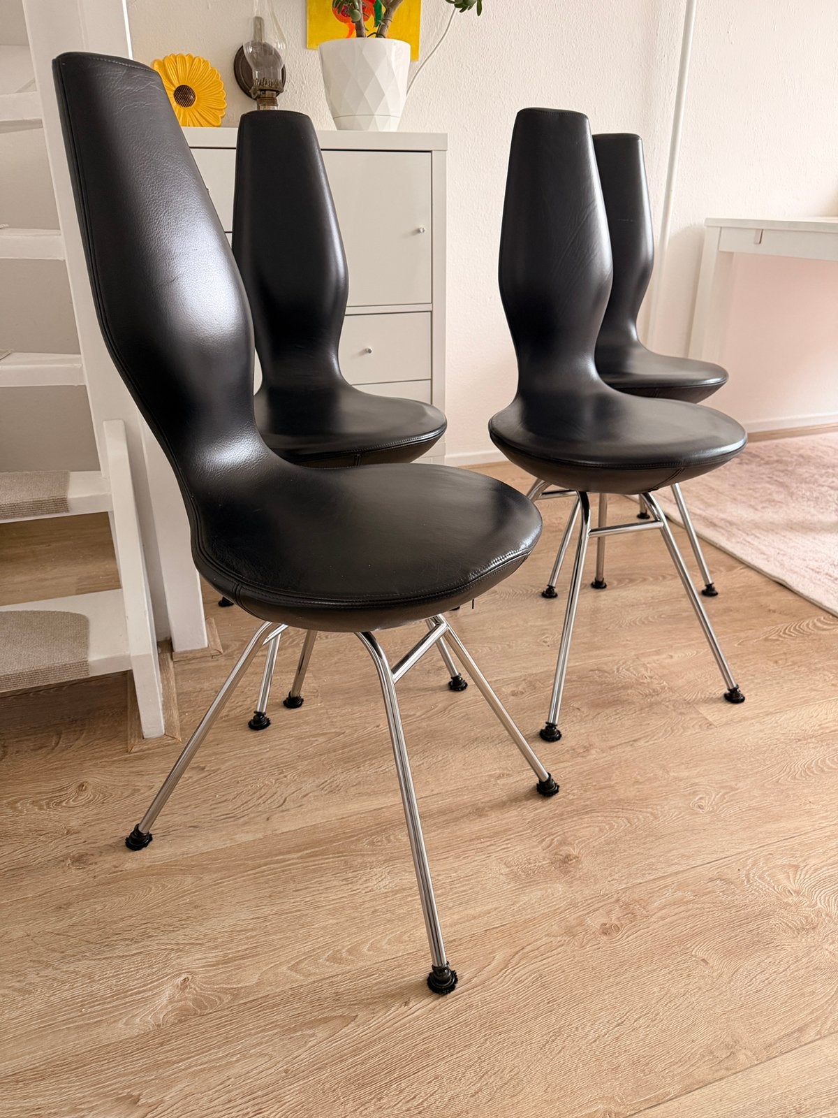 Set 4 Stokke Date eetkamerstoelen, design stoel ergonimisch, Huis en Inrichting, Stoelen, Ophalen, Zo goed als nieuw, Zwart