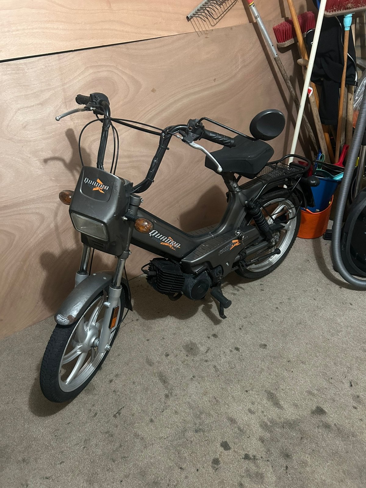 Originele tomos quadro snor e start, Fietsen en Brommers, Brommers | Tomos, Ophalen, Gebruikt, Quadro