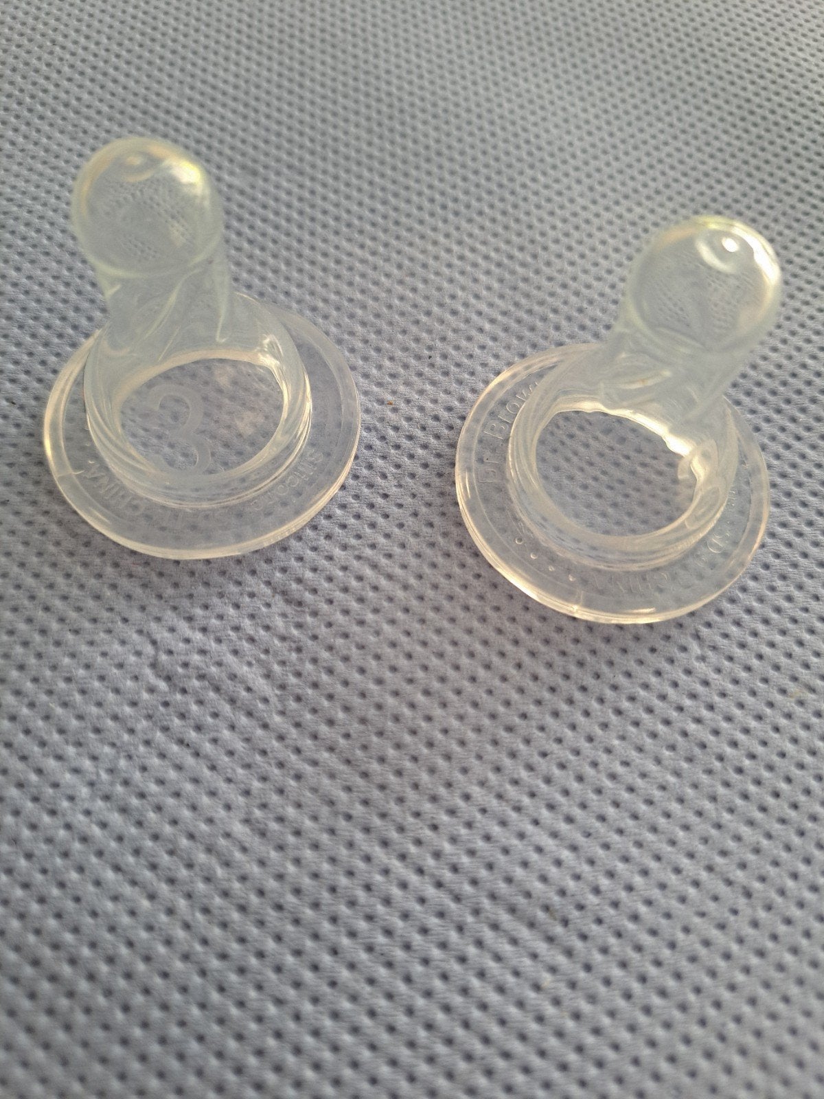 Dr. Brown's Speen 3 voor Babyfles - Zo goed als, Ophalen, Nieuw, Speen