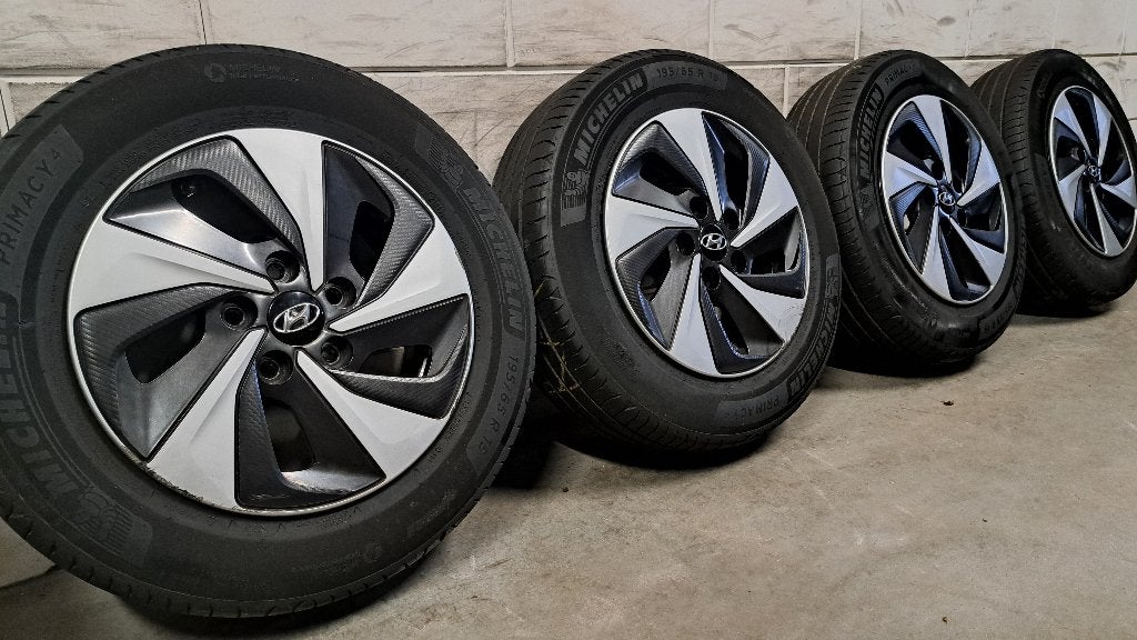 Lichtmetalen velgen Hyundai Ioniq i30 Ceed Venga 195/65/15, Gebruikt, 15 inch, Banden en Velgen, Ophalen of Verzenden