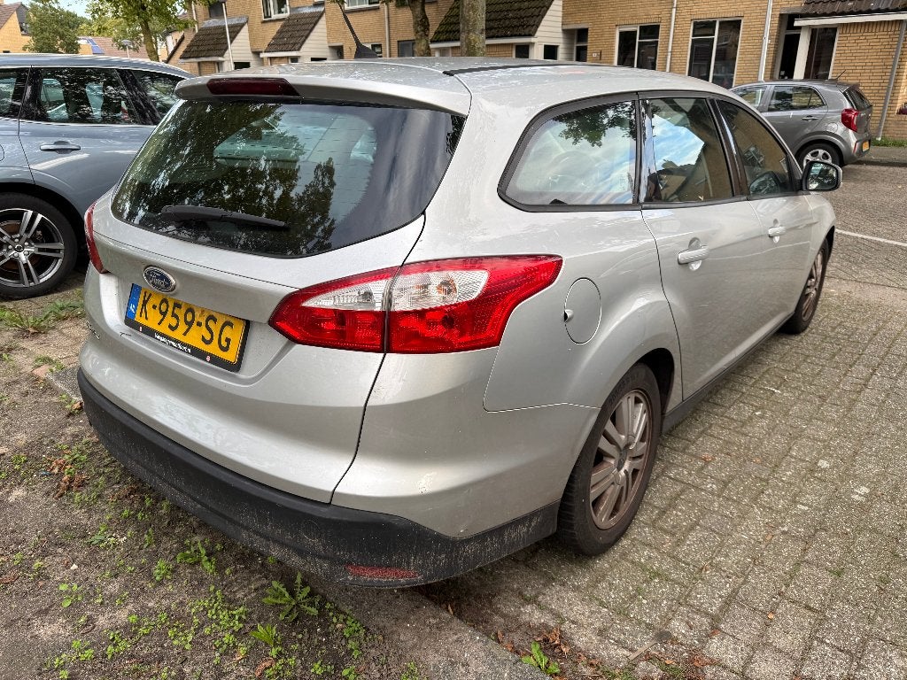 Ford Focus 1.6 Ti-vct 77kw Station Wagon 2011 Grijs, Auto's, 1596 cc, Zwart, 4 cilinders, 1207 kg