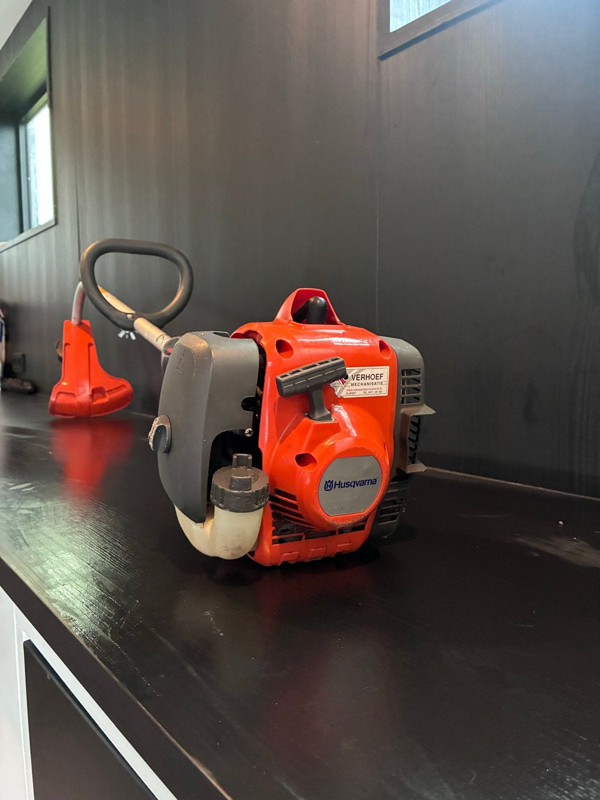 Husqvarna 122C Benzine Grastrimmer - Zo goed als nieuw, Tuin en Terras, Ophalen of Verzenden, Zo goed als nieuw, 30 tot 50 cm
