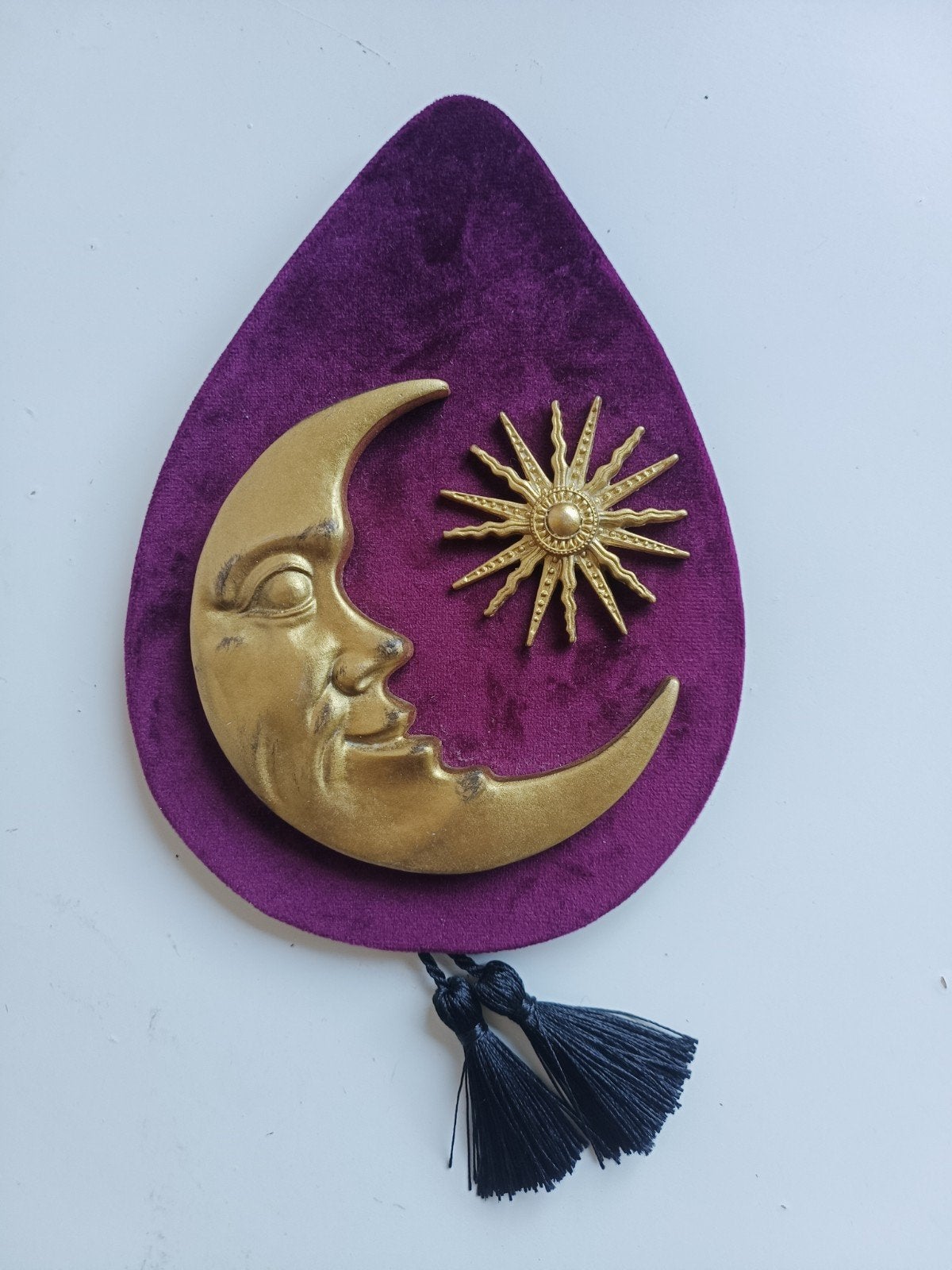 Wanddecoratie: Maan en Zon op Paars Fluweel, Ophalen of Verzenden
