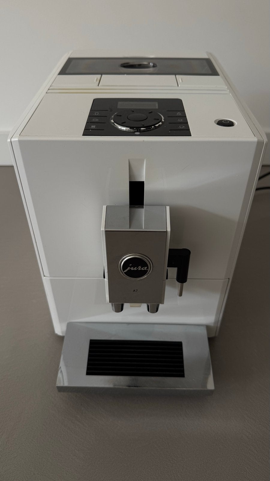 DEFECTE Jura A7 Pianowhite volautomatische koffiemachine, Ophalen, Koffiemachine, Niet werkend, 2 tot 4 kopjes