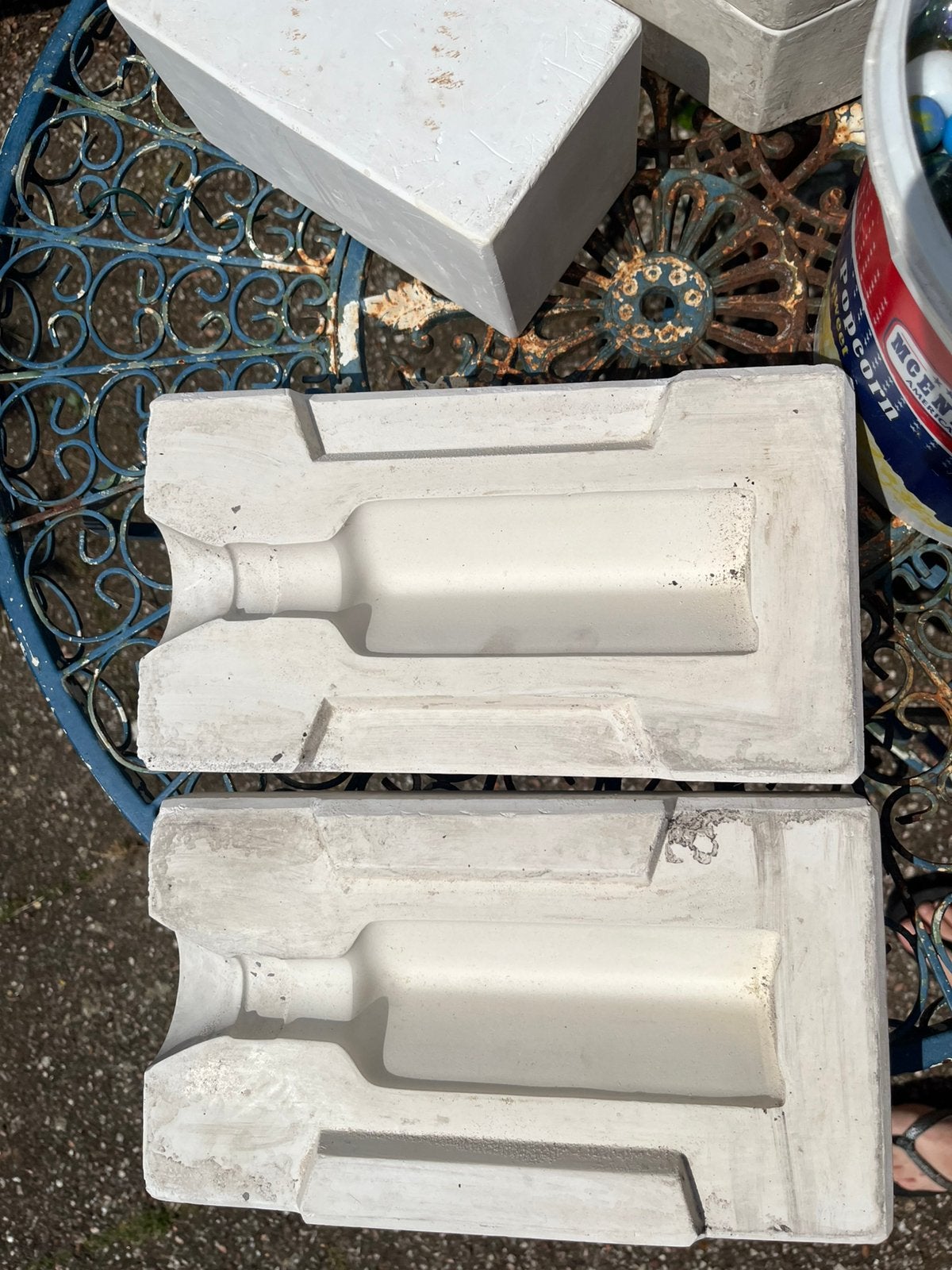 Mal voor flesje/vaasje, Ophalen of Verzenden, Gebruikt