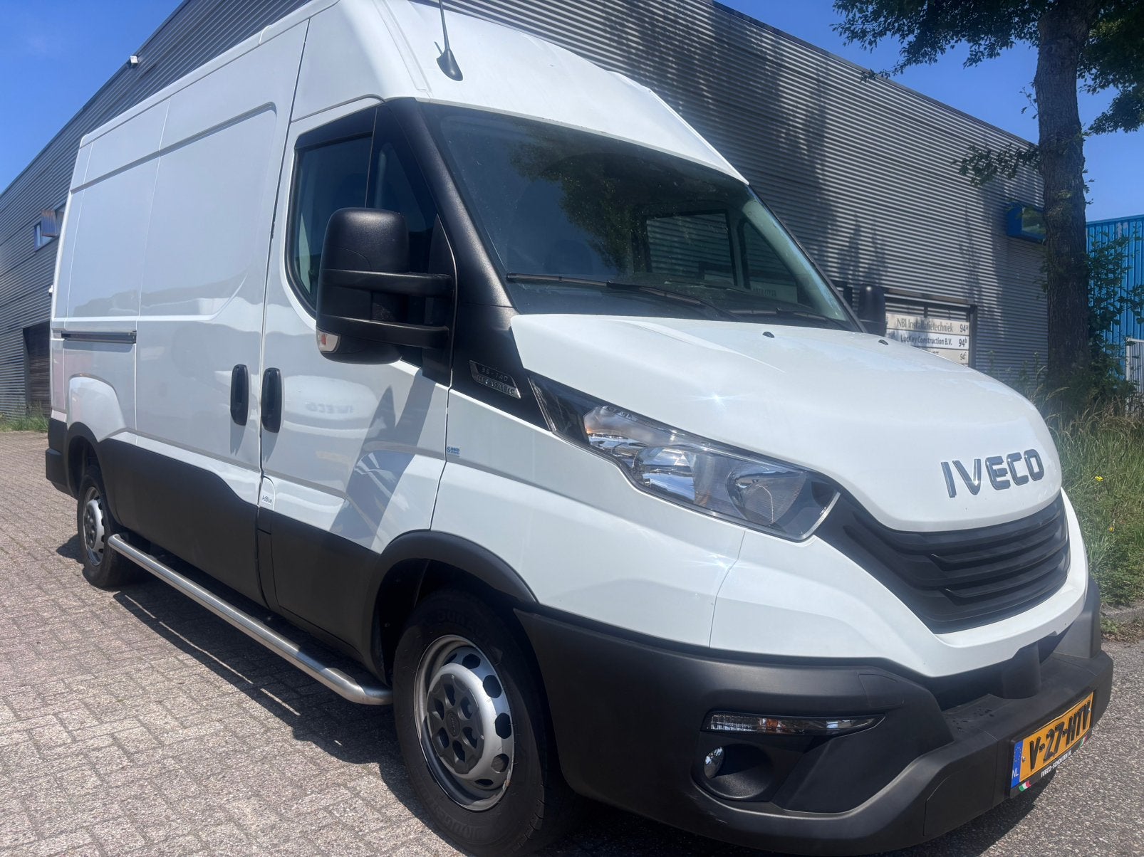 Iveco Daily 35S14v Automaat L1H2 12-2024 nieuw! INRUIL LEASE, Auto's, Automaat, 4 cilinders, Iveco, Bedrijf