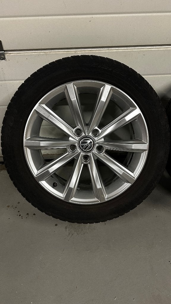 Vw Passat B8 2016 Aluminium Velgen, Ophalen, Velg(en), 17 inch, Winterbanden