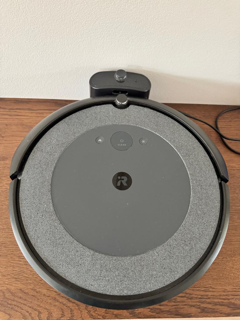 iRobot Roomba i3 Robotstofzuiger - Goede staat, Witgoed en Apparatuur, Stofzuigers, Ophalen, Gebruikt, IRobot, Robotstofzuiger