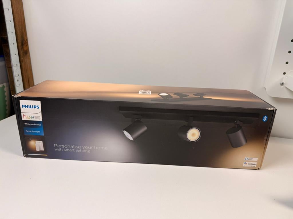 Philips Hue Spot Light 3 spots - Zwart, Ophalen of Verzenden, Nieuw, Metaal of Aluminium, Plafondspot of Wandspot
