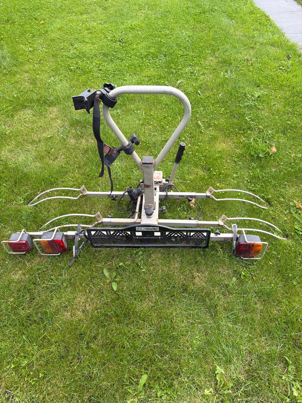Gebruikte trekhaakdrager voor 2 fietsen, Auto diversen, Ophalen of Verzenden, 2 fietsen, Gebruikt, Trekhaakdrager