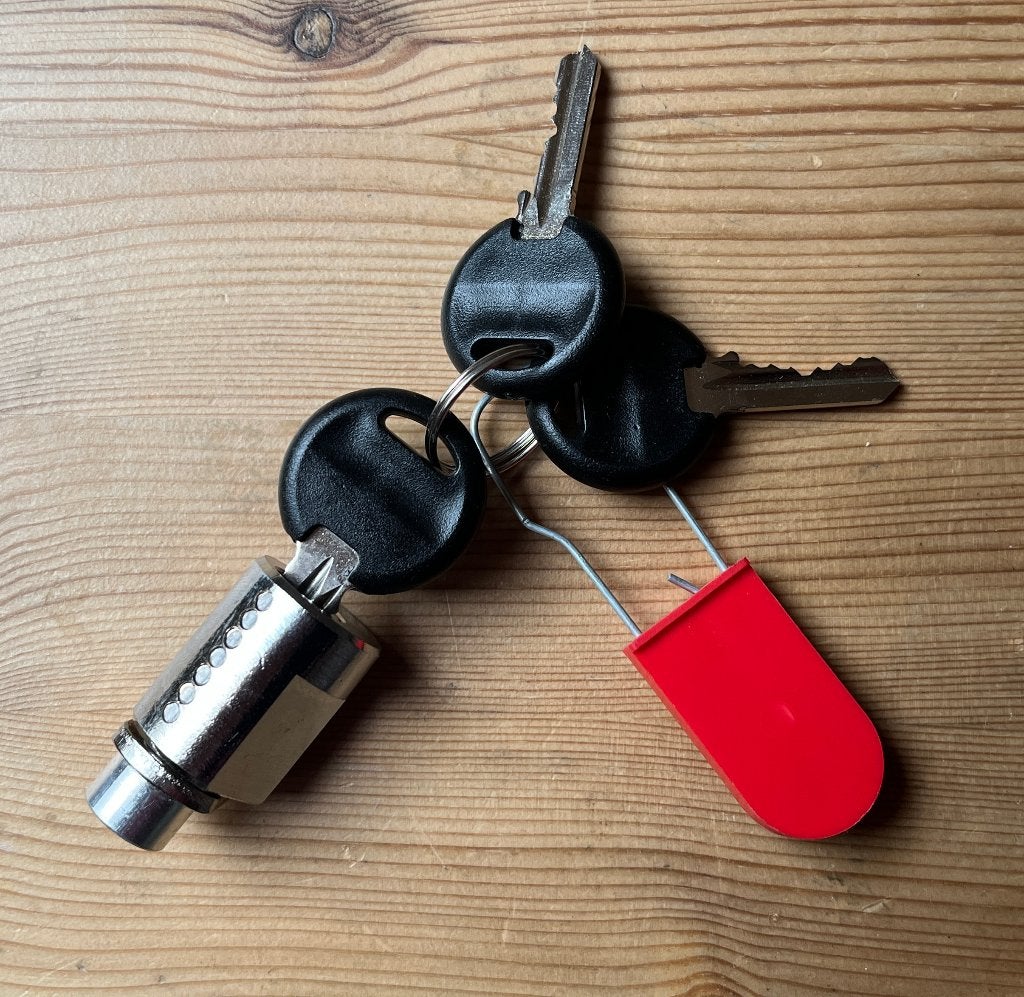 Shurgard cylinderslot, Doe-het-zelf en Verbouw, Hang- en Sluitwerk, Ophalen of Verzenden, Zo goed als nieuw, Rvs, Slot