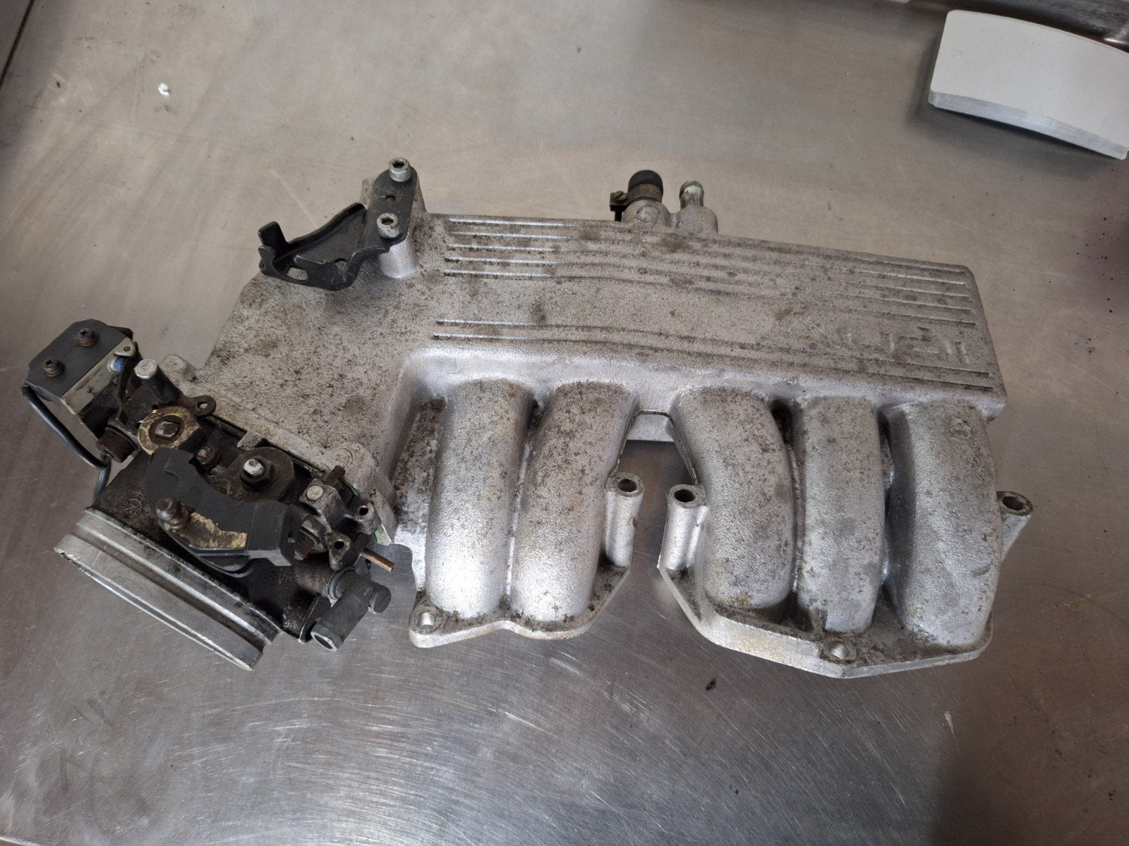 Audi 2.3 10v 5 cilinder NG inlaatspruitstuk met gasklephuis, Auto-onderdelen, Ophalen of Verzenden, Gebruikt, Audi