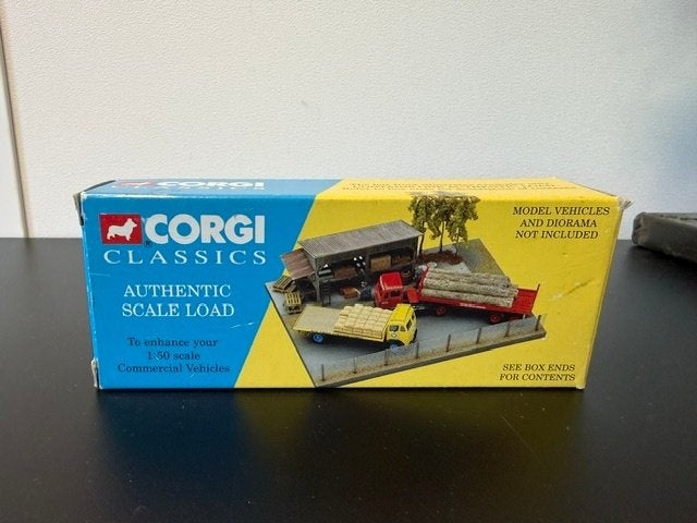 Corgi 31601 Logs Authentic Scale Load in OVP, Ophalen of Verzenden, Zo goed als nieuw, Overige typen, Corgi