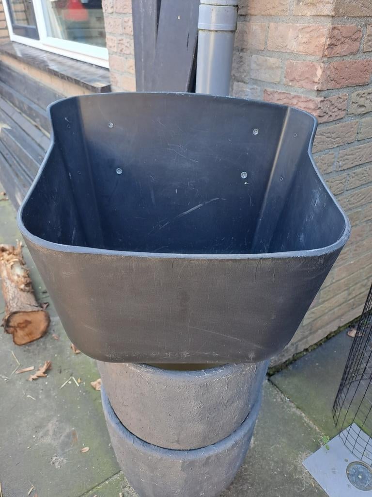 2 paarden voerbakken in goede staat, Ophalen of Verzenden