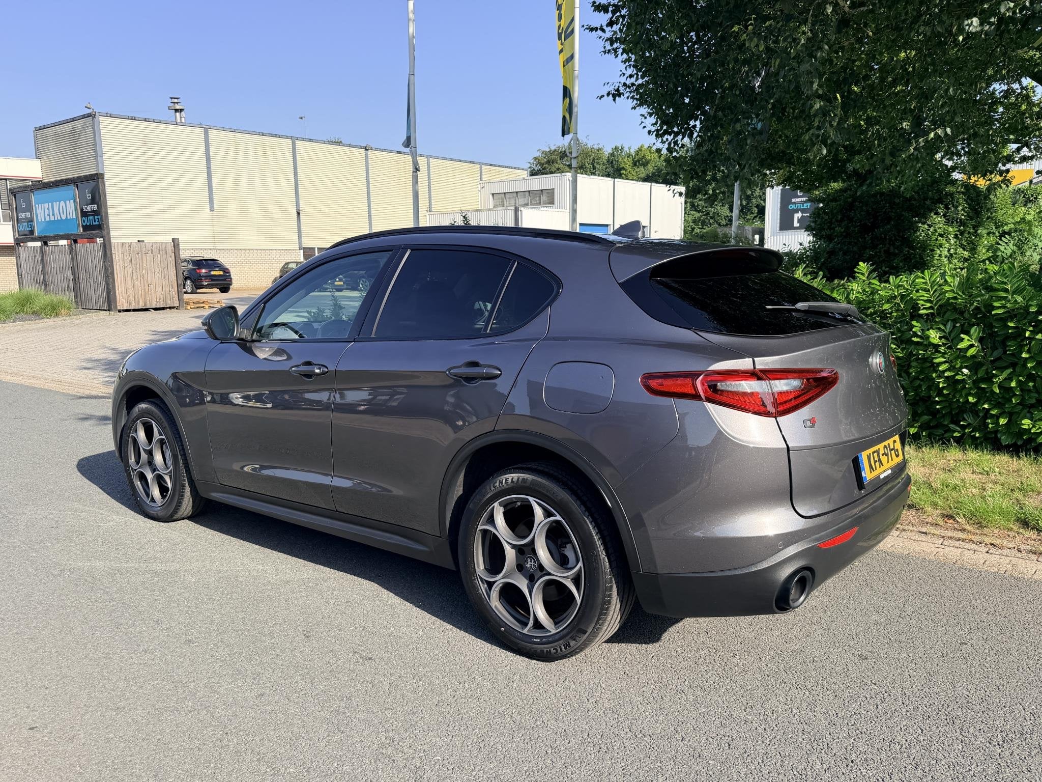 Alfa Romeo Stelvio 2.0T Q4 200PK AUT•Leder•Carplay, Auto's, 4 cilinders, Leder, Bedrijf, Vierwielaandrijving
