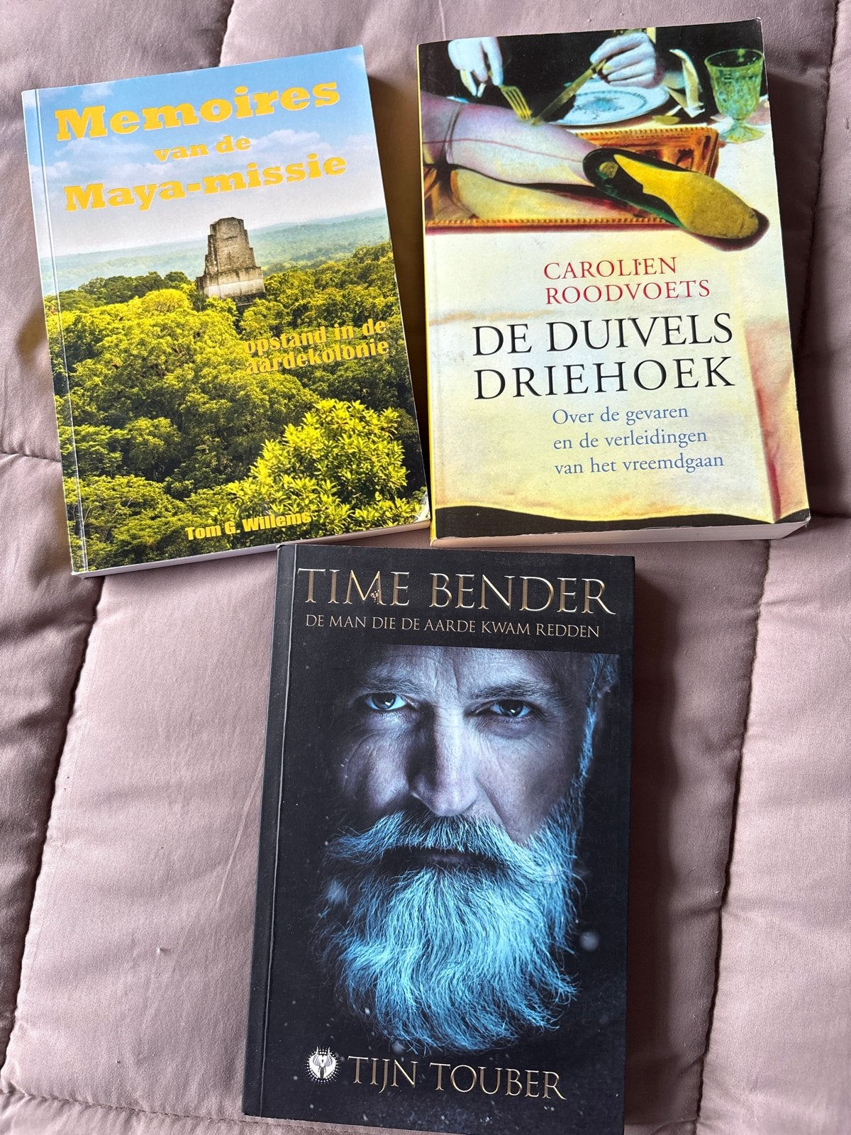 Boekenpakket: Memoires, De Duivels Driehoek, Time Bender, Verzenden, Zo goed als nieuw