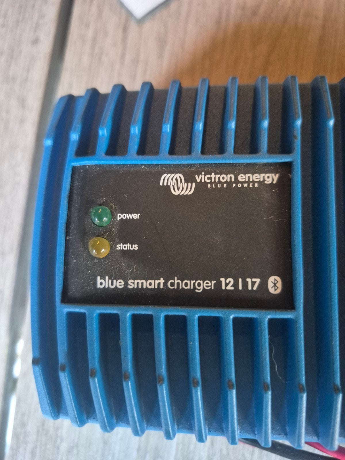 Victron Blue Smart Charger 12/17 IP67 Acculader, Ophalen, Gebruikt